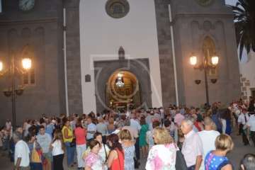 Oficios religiosos del mediodía y procesión del Santo Cristo de Telde (Foto TA)